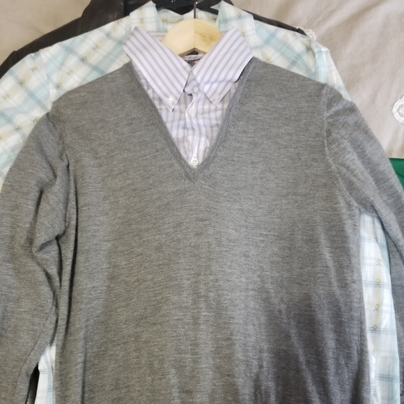 Alexander McQueen Cashmere sweater with collar - Picture 1 of 2